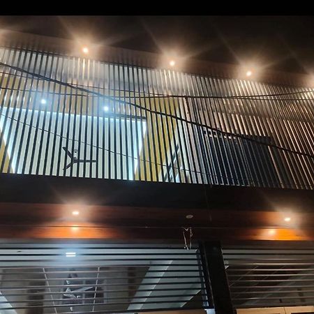 Hotel O Home Aditya Inn Suits Homestay Ayodhya Kültér fotó